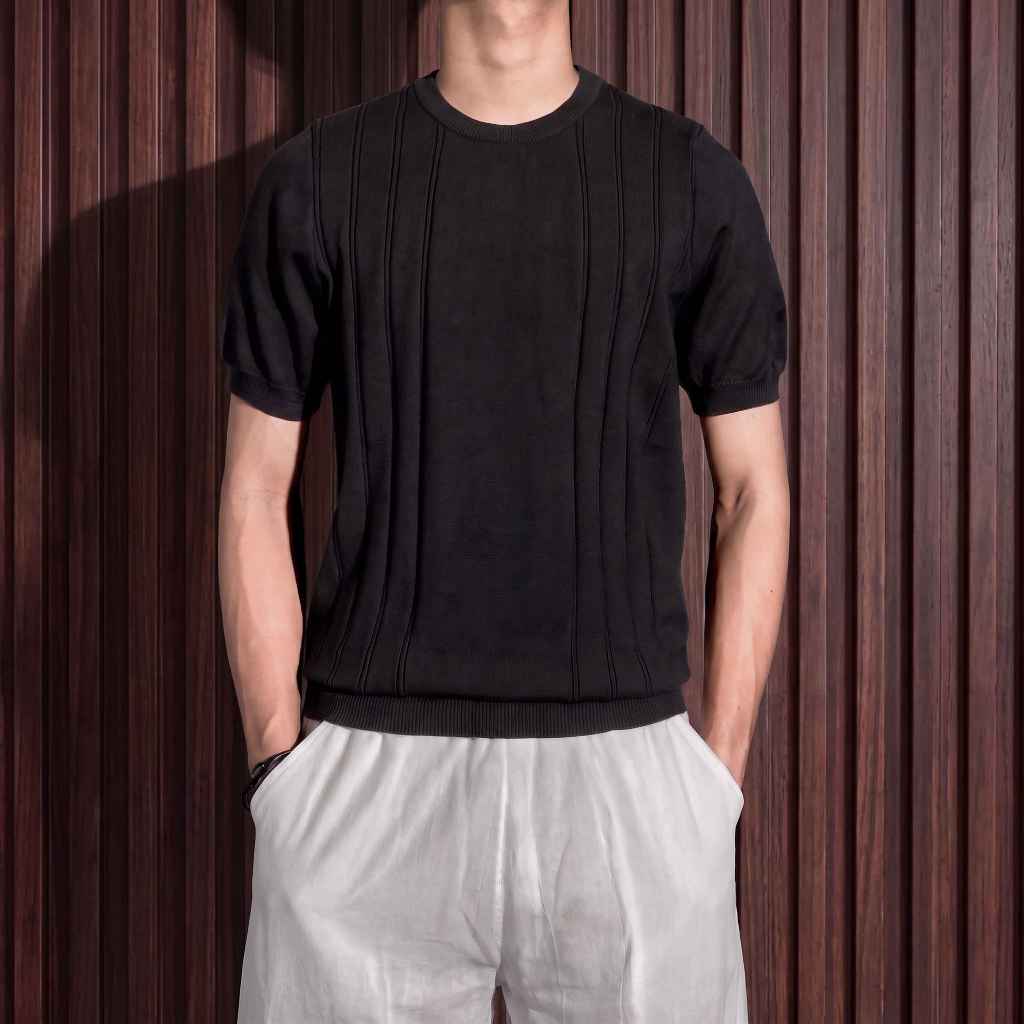 "VOLUME 2" FITTED T-SHIRT TOMA / MENS FIT T-SHIRT / BODY PRESSED T-SHIRT