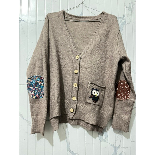 PL Taupe เสื้อคาร์ดิแกนถักหนา