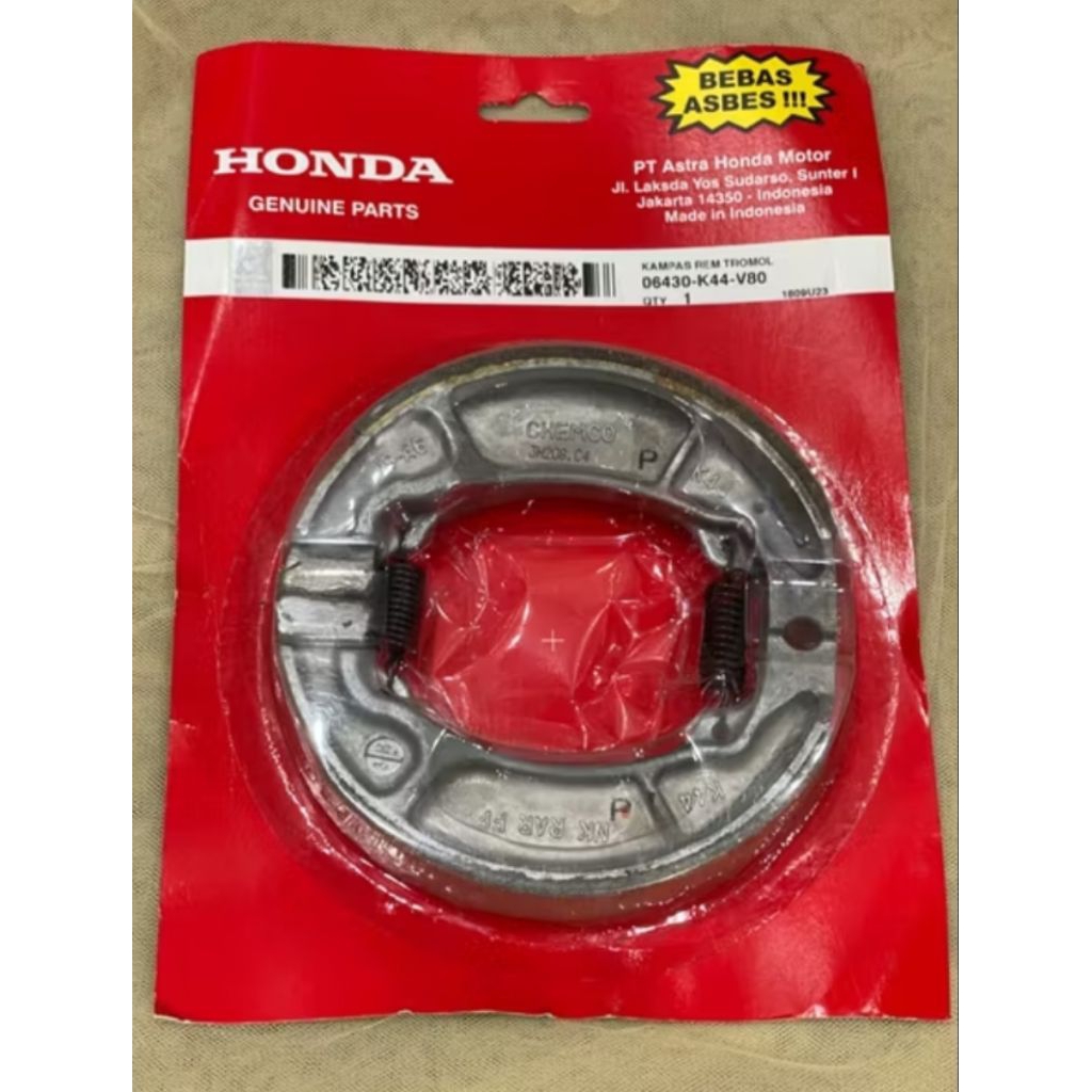 [1 ชิ้น] ผ้าเบรกหลัง PIRODO BEAT POP / ESP 06430-K44-V80 AHM ดั้งเดิม 100%