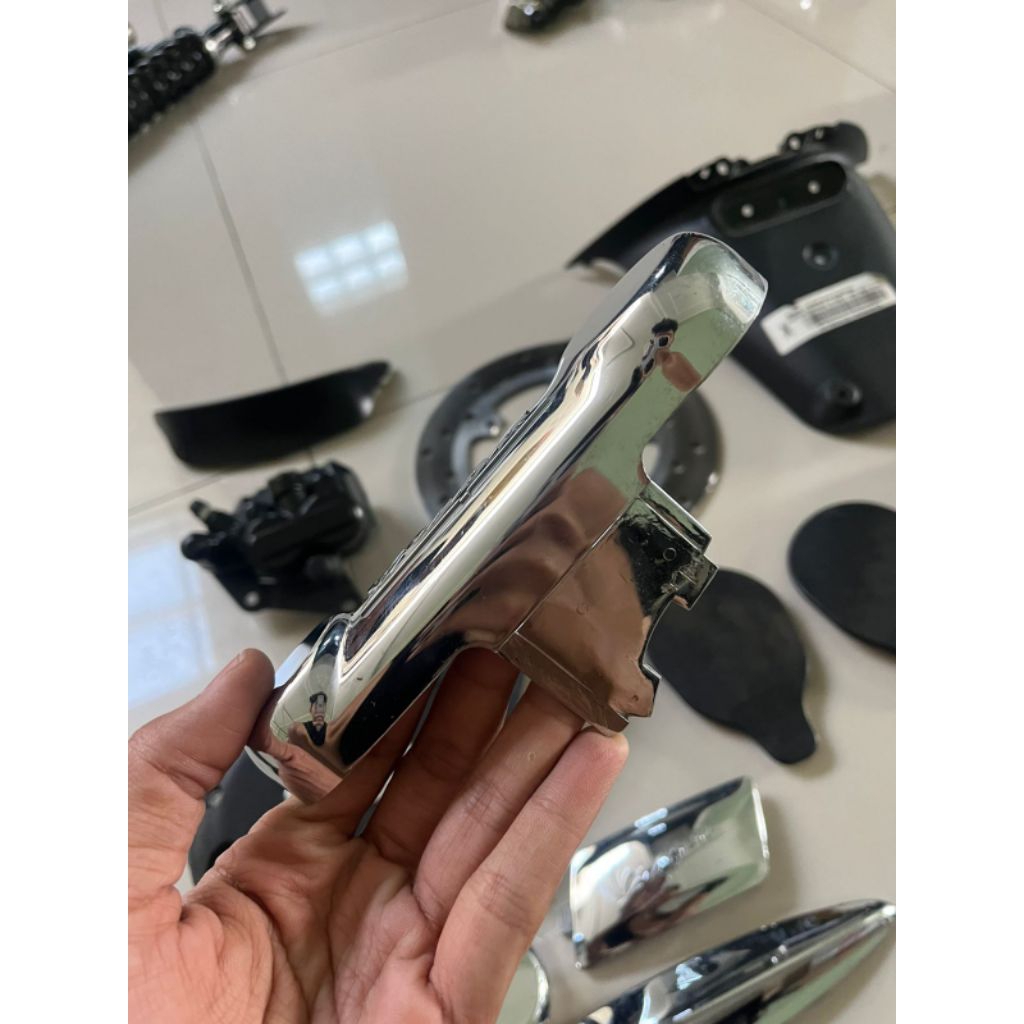 ที่หุ้มส้อม abs vespa matic sprint iget ดั้งเดิมเหมือนใหม่