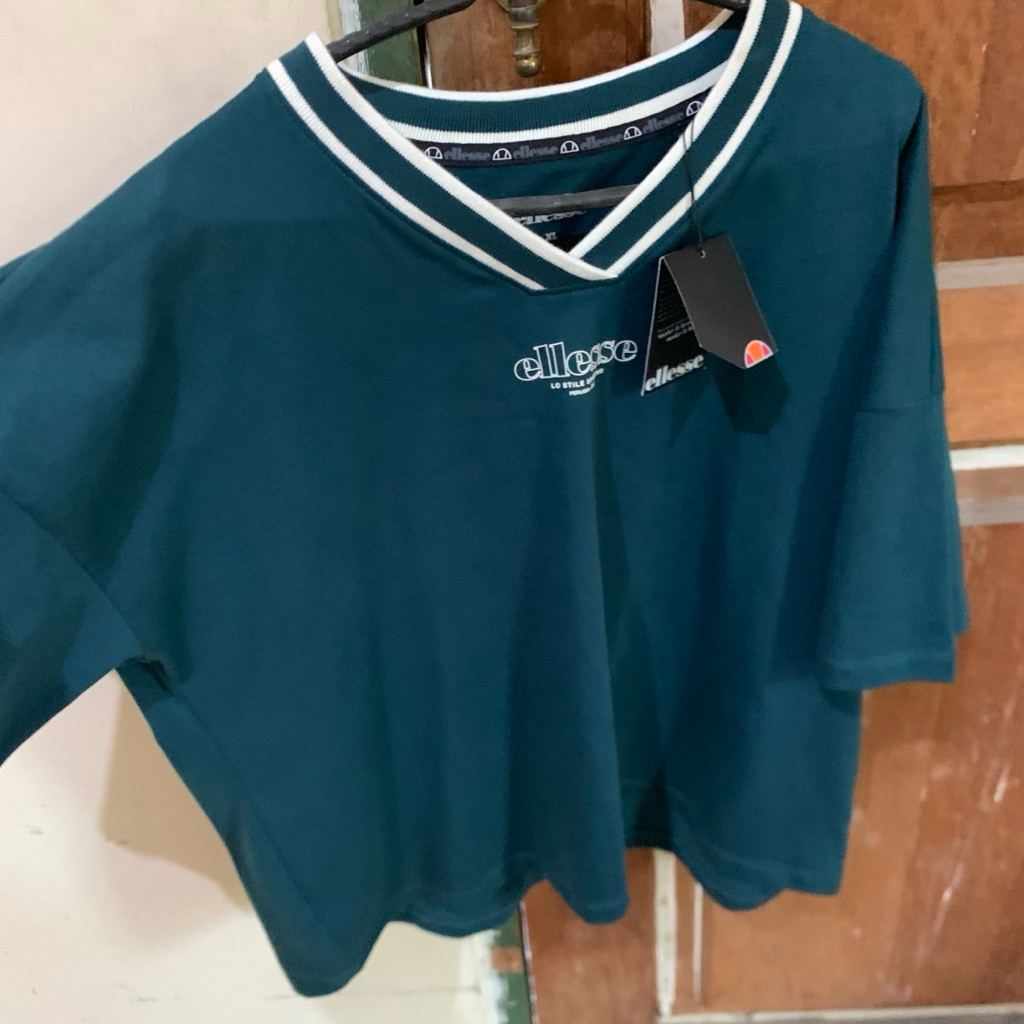 ELLESSE TSHIRT / เสื้อยืด