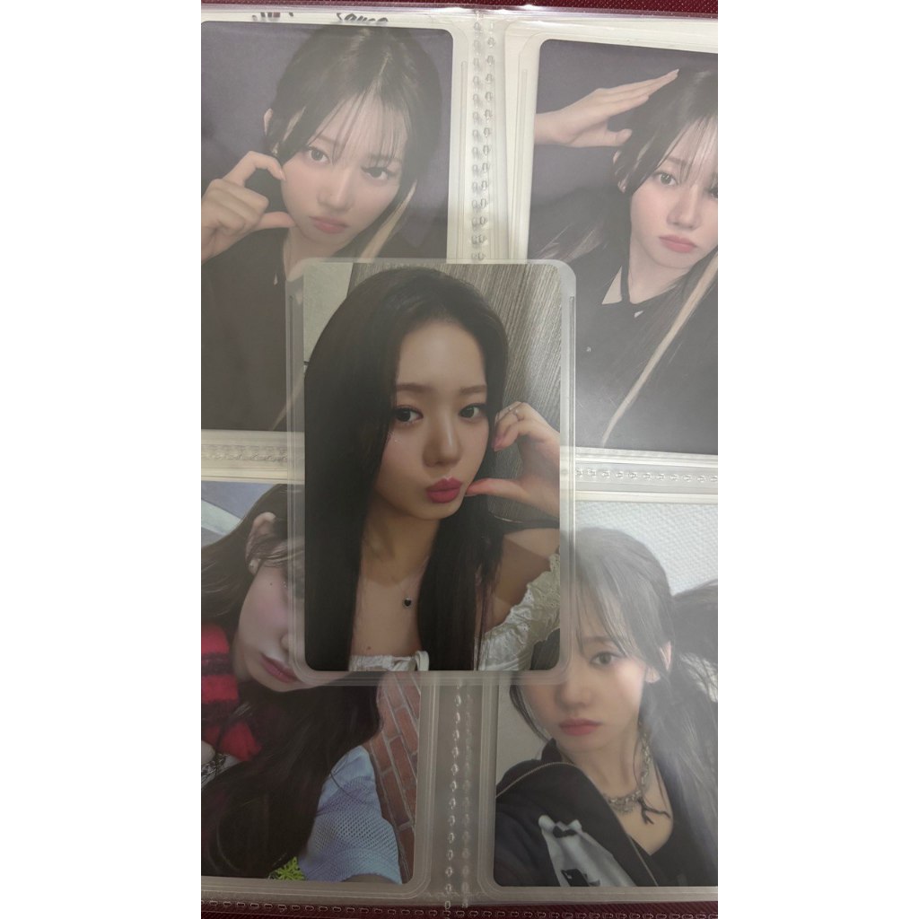 การ์ดรูปถ่ายอย่างเป็นทางการของ Rora babymonster