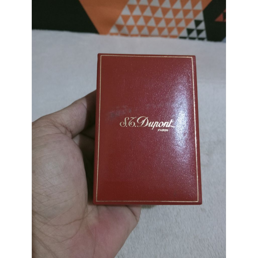 กล่อง Dupont St มือสองดั้งเดิม