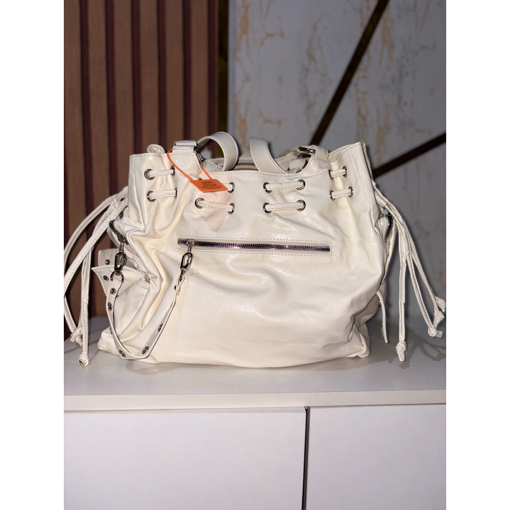 Ready กระเป๋า Kilmeal Deinet