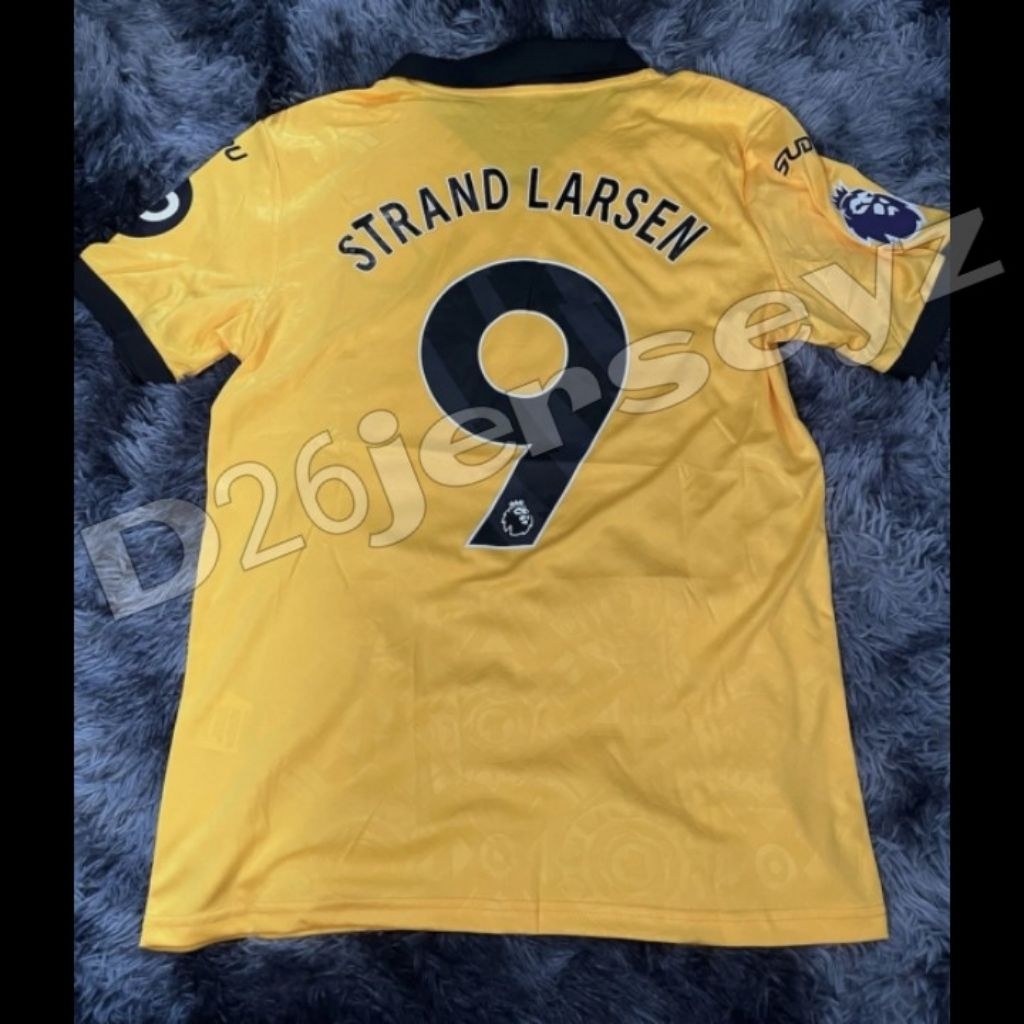 Wolves_ Home Jersey 2025 / 2026 + Print Nameset STRAND LARSEN 9 / Custom ตามชอบ Fon OFFICIAL + Patch