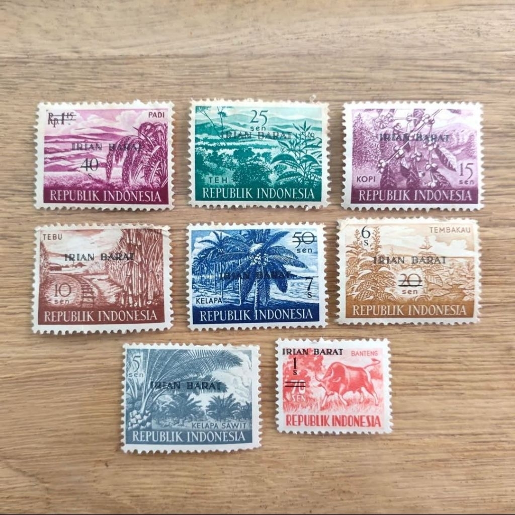 ชุดแสตมป์อินโดนีเซียโบราณ 8 ชิ้น : WEST IRIAN