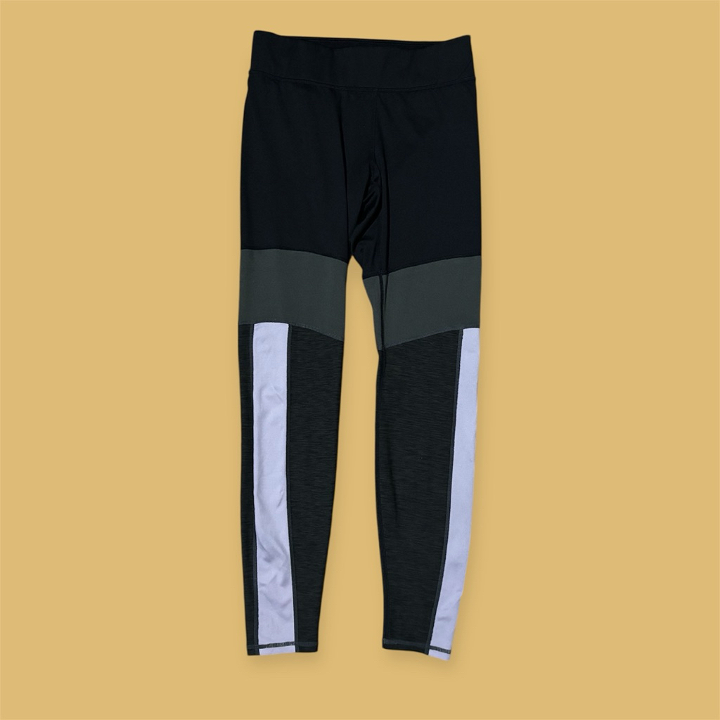 อืม 8310 กางเกงเลกกิ้งผู้หญิง