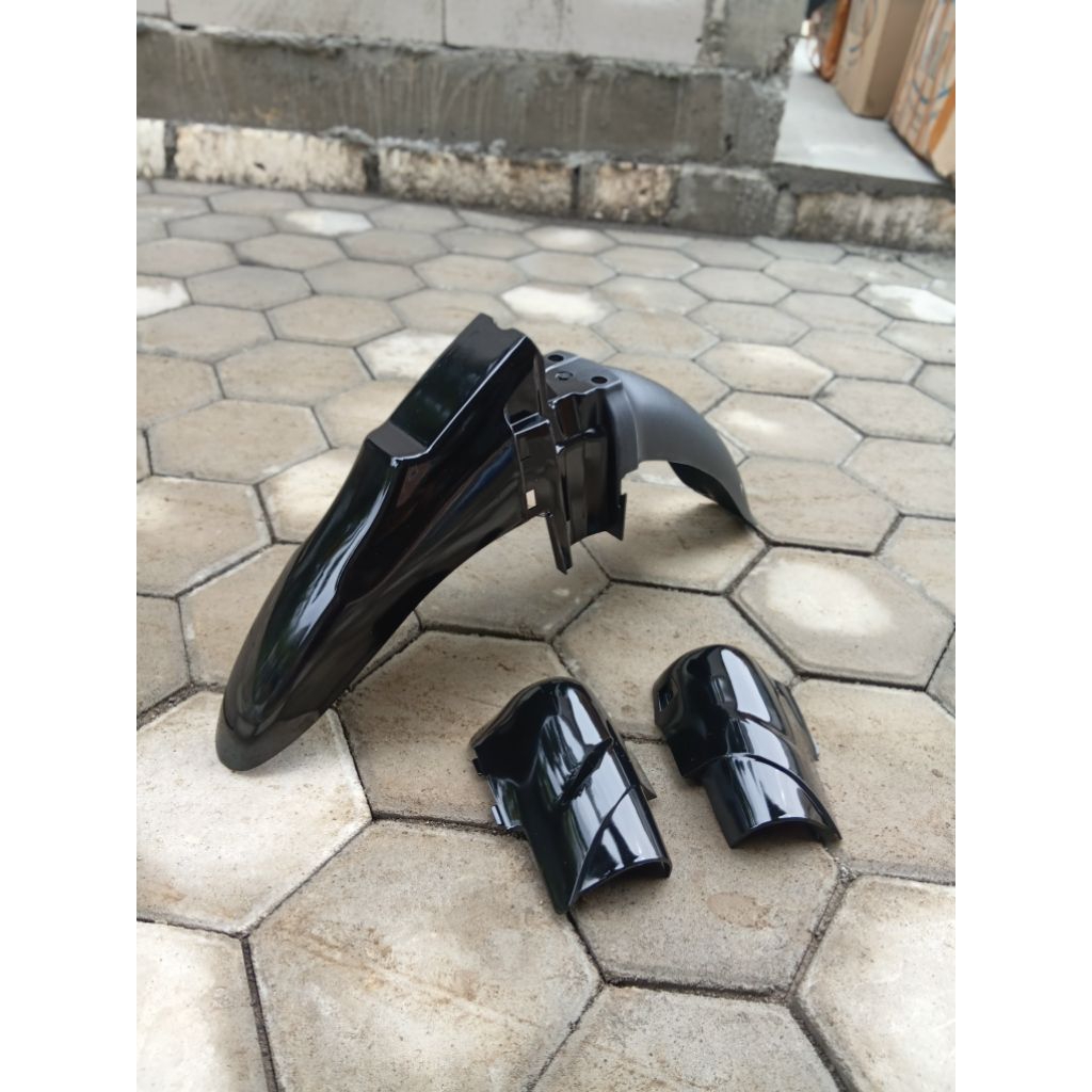 บังโคลนหน้า+ฝาครอบโช้ค 125z 125 Z pnp fiz r vega r jupiter เก่า