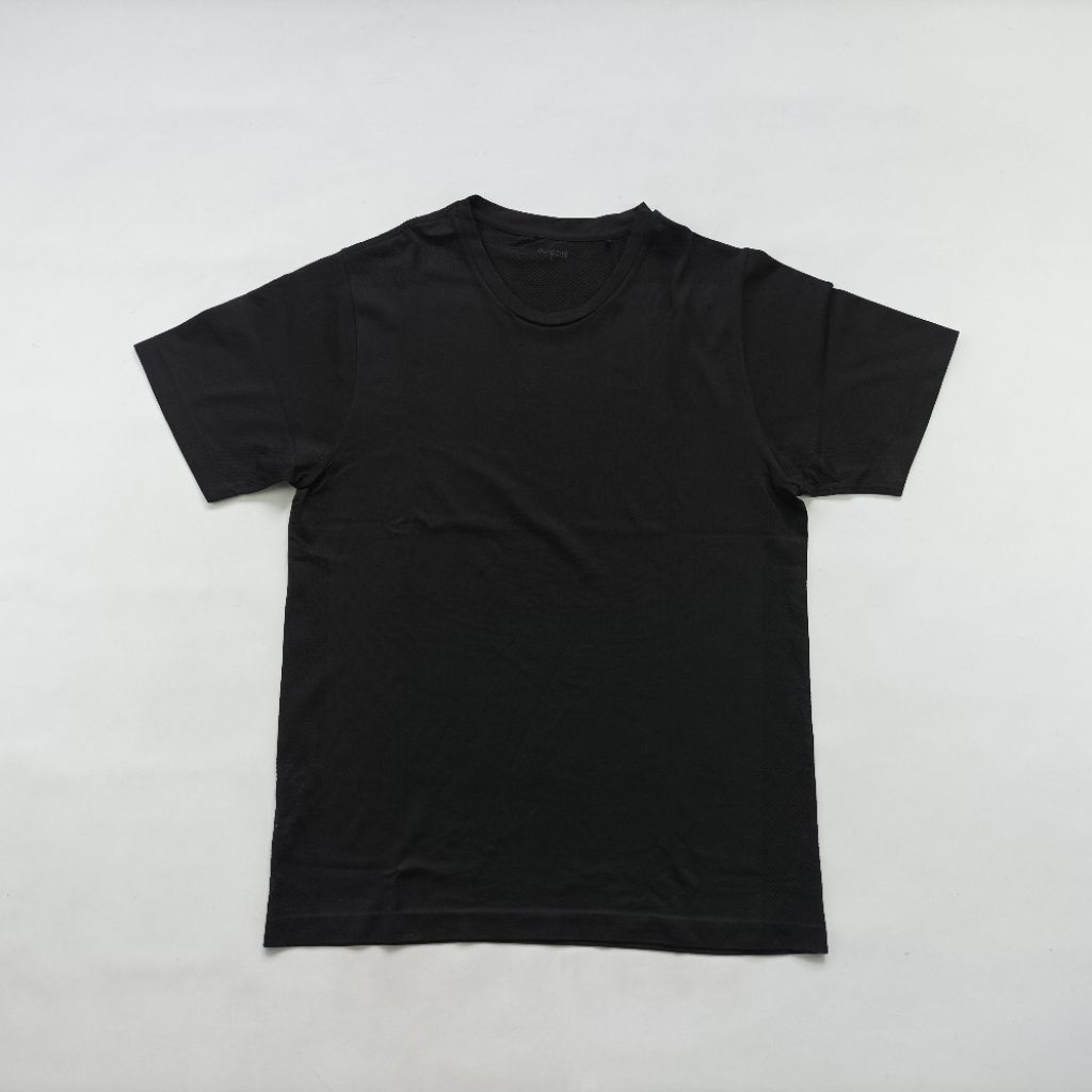 เสื้อวิ่ง GU active ไซส์ L I018