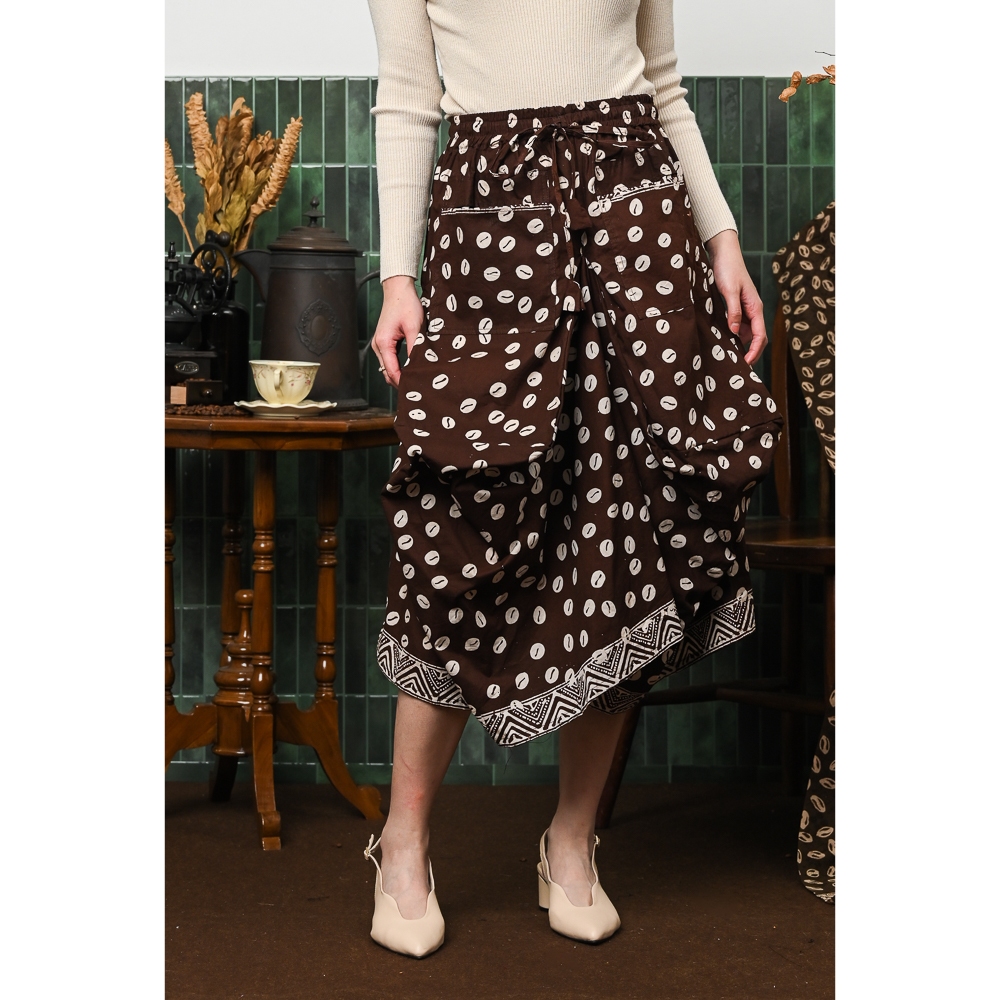 NONA RARA - Adara Wonogiren Coffee Skirt P0560 กระโปรงบาติกสตรีทันสมัย