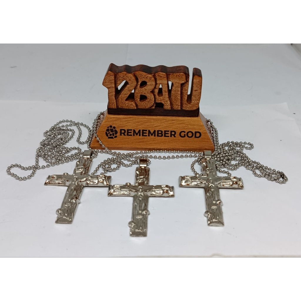 MATA CROSS EYE NECKLACE NUMBER 104