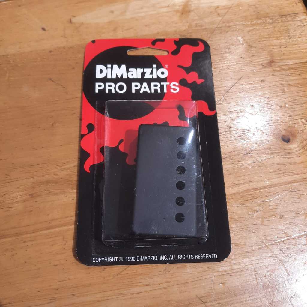 DiMarzio GG1600BK Humbucking Pickup Cover - เงินนิกเกิลสําหรับ hummerbukers พร้อมฮาร์ดแวร์สไตล์ PAF 
