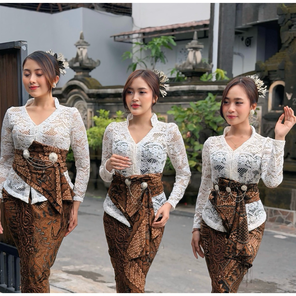 ผ้าผ้าฝ้ายคอเซี่ยงไฮ้ Kebaya