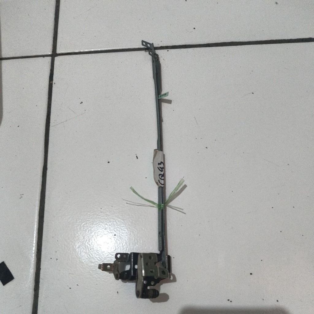 HP Compaq CQ43 บานพับซ้ายและขวา