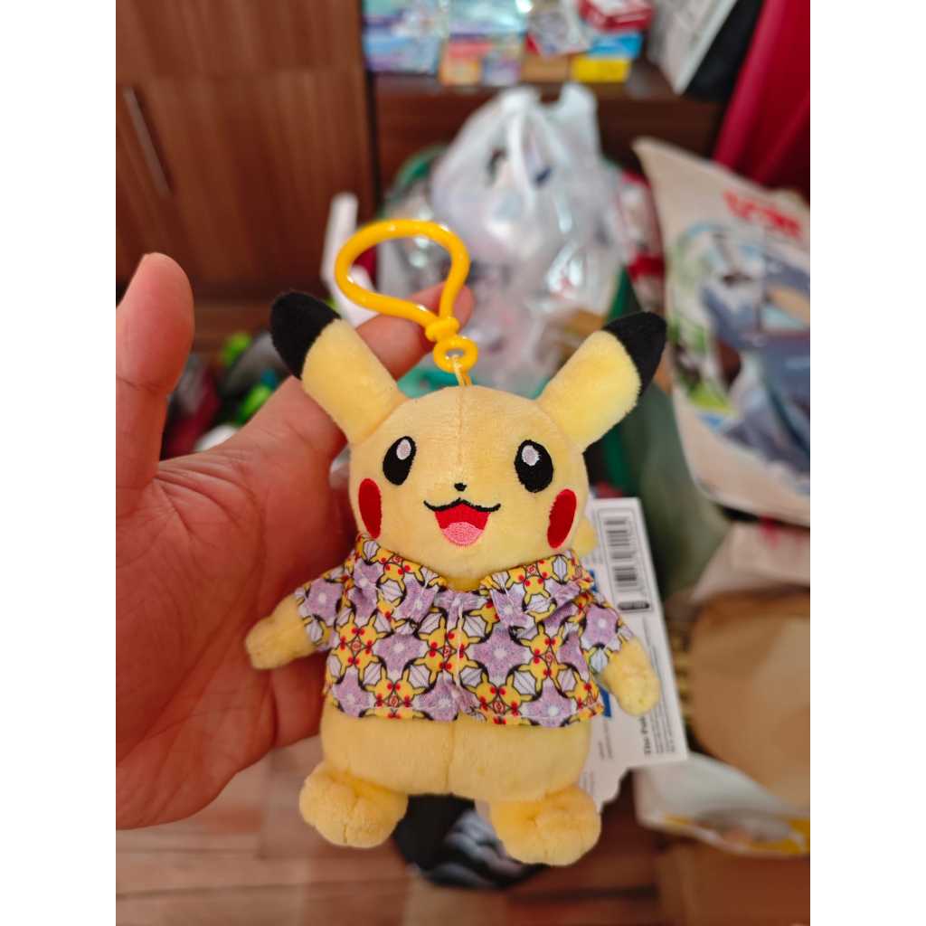 ตุ๊กตาโปเกมอน Pikachu Batik Flower Jisoo Blackpink - พวงกุญแจห้อยกระเป๋า