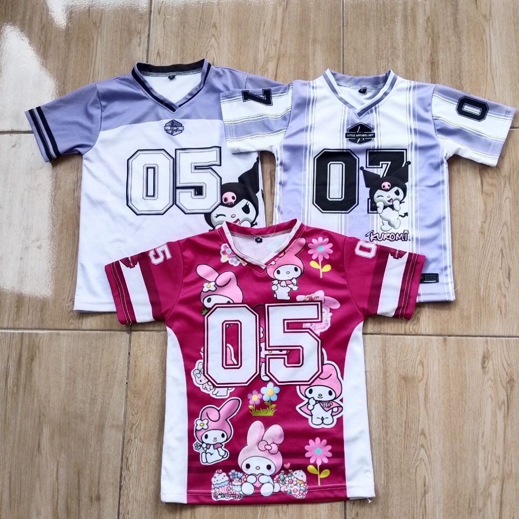 KUROMI, MELODY, VINTAGE JERSEY KIDS TOP CUSTOM NAME และ NUMBER, FULL PRINTING UK 1-10 YEARS