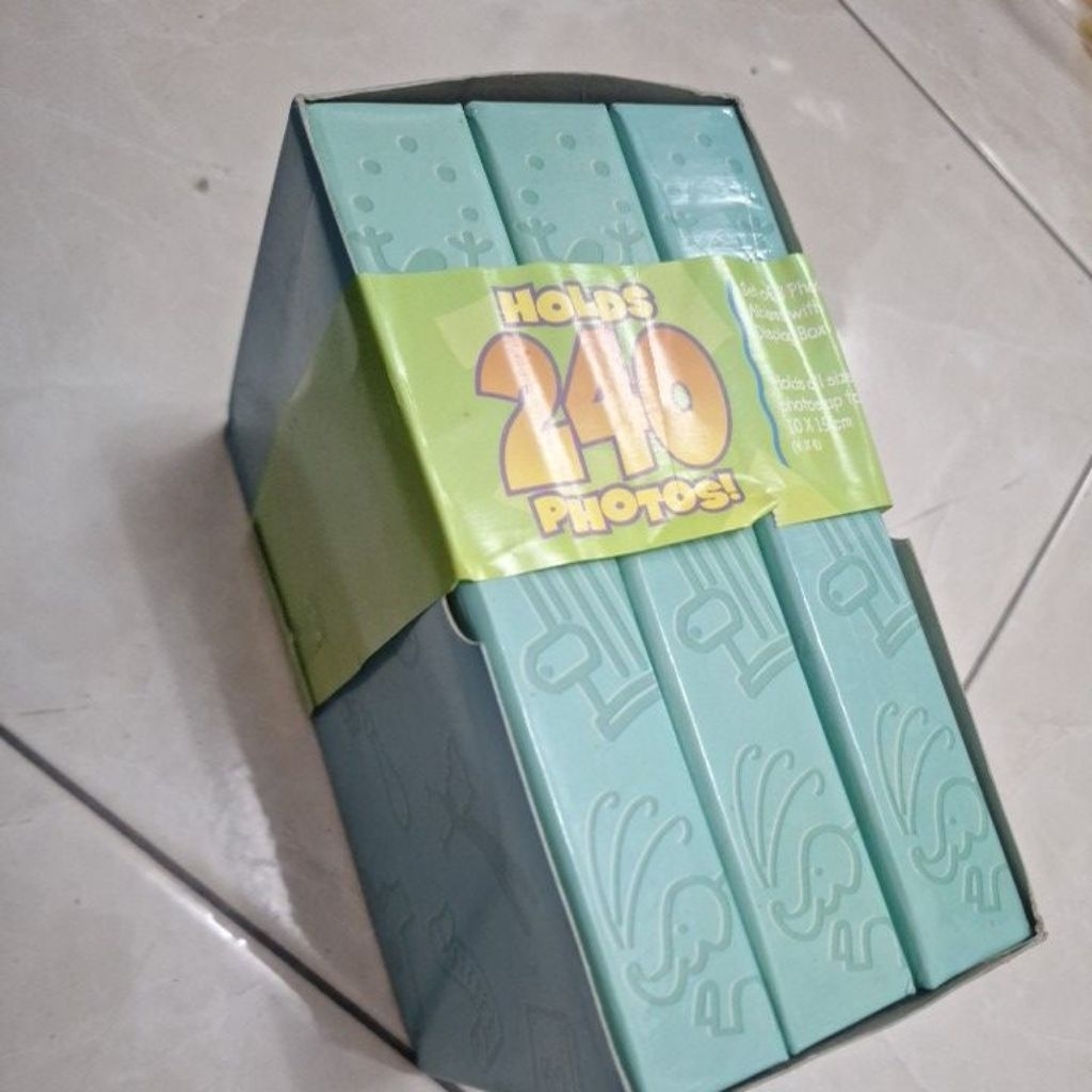 อัลบั้มภาพ PHOTOS บรรจุ 240 PHOTOS