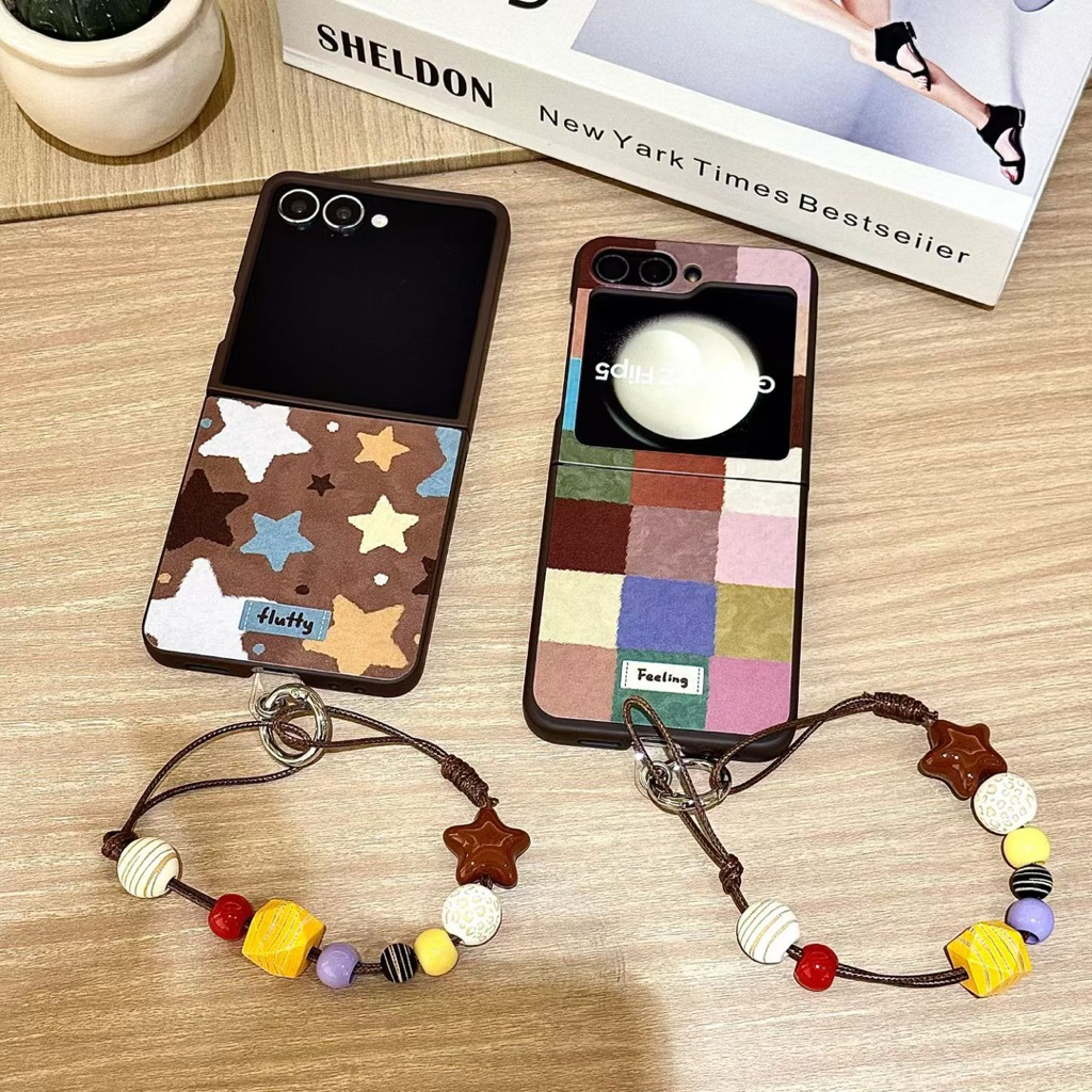 SAMSUNG GANTUNGAN ใหม่น่ารักสีน้ําตาลZflip Star Square Flannelกล่องพร้อมสายโซ่น่ารักTPUปลอกHpสําหรับ
