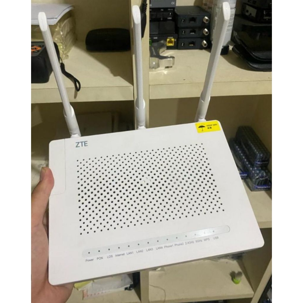 GPON ONT ZTE ZXHN F670 Dual Band + อะแดปเตอร์