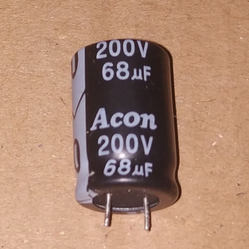 C Elco Elko 68uF 200V 68 uF 200 V