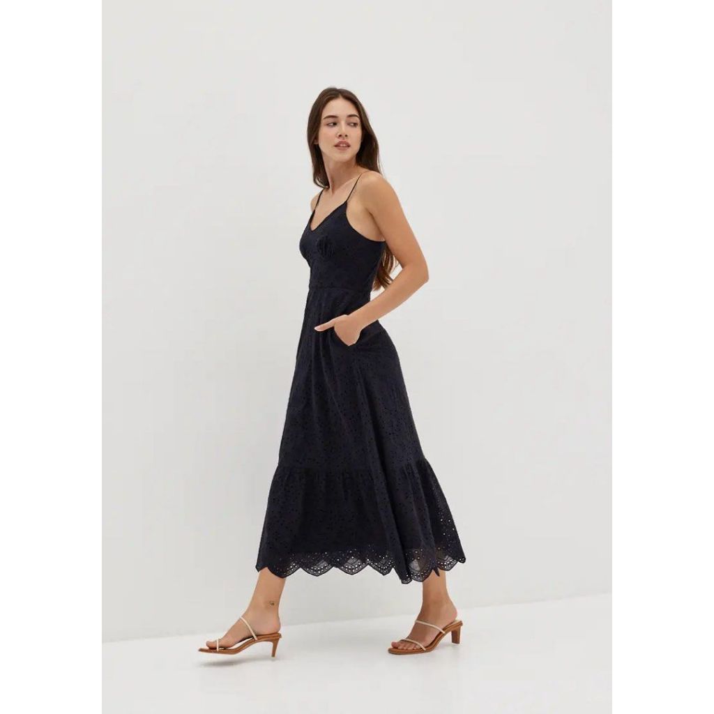 ชุดเดรส Wilma broderie tiered