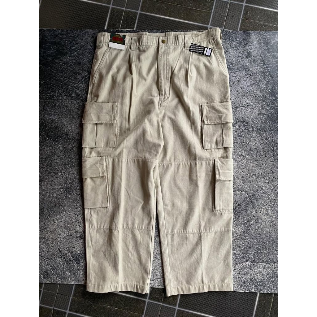 Nearby BNWT กางเกงขาก๊วยแท้