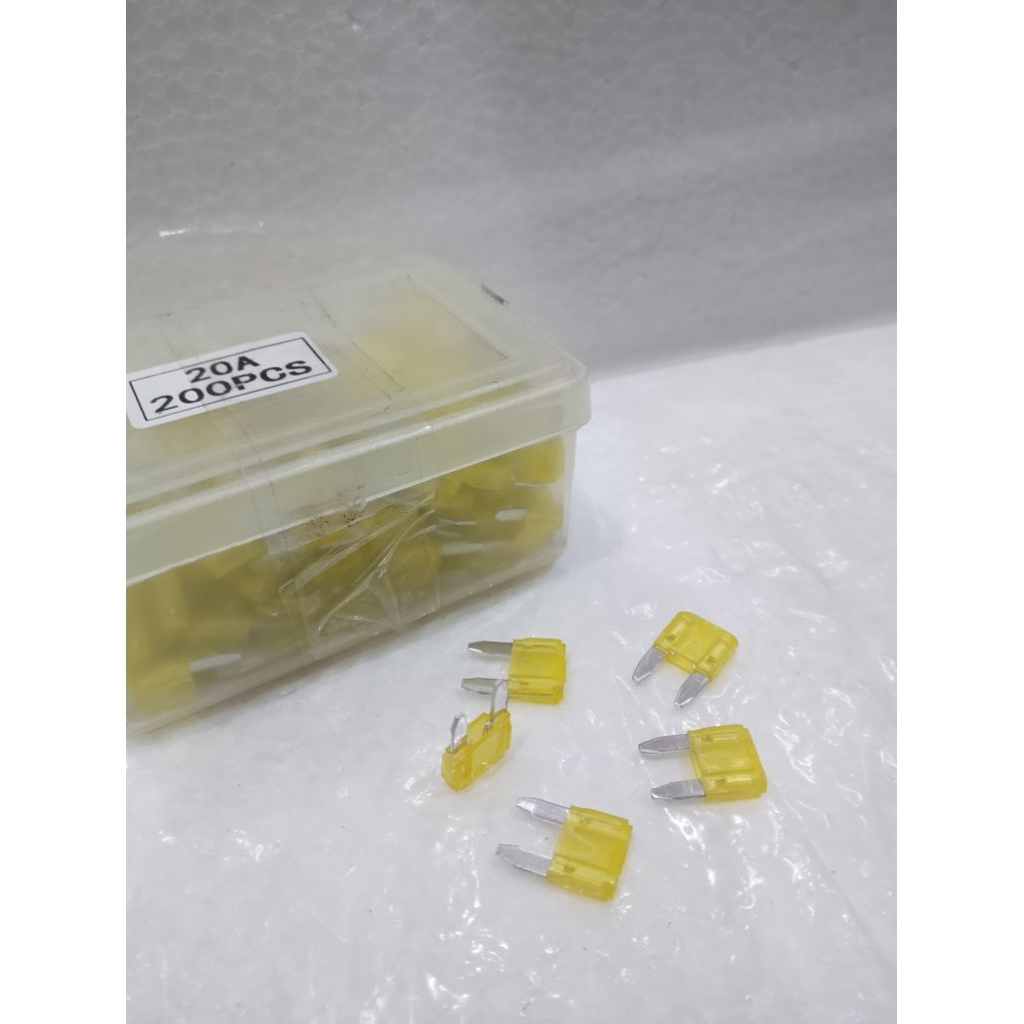 1 กล่อง 200 ชิ้น FUSE DX TANCAP MINI 20A 20 CAMPERE