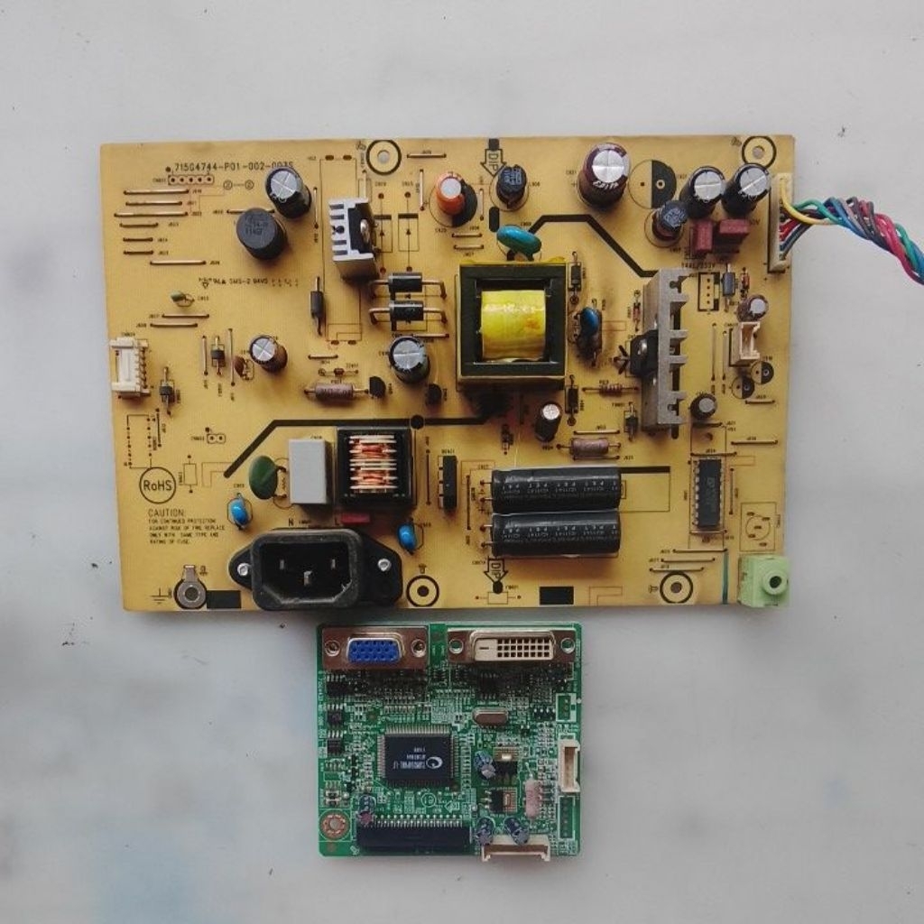 HP W2072A เมนบอร์ดและพาวเวอร์ซัพพลาย