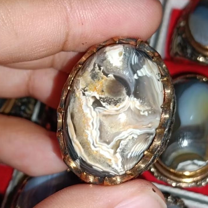 แหวนหินคอรัลหนงกา 28B20B10mm