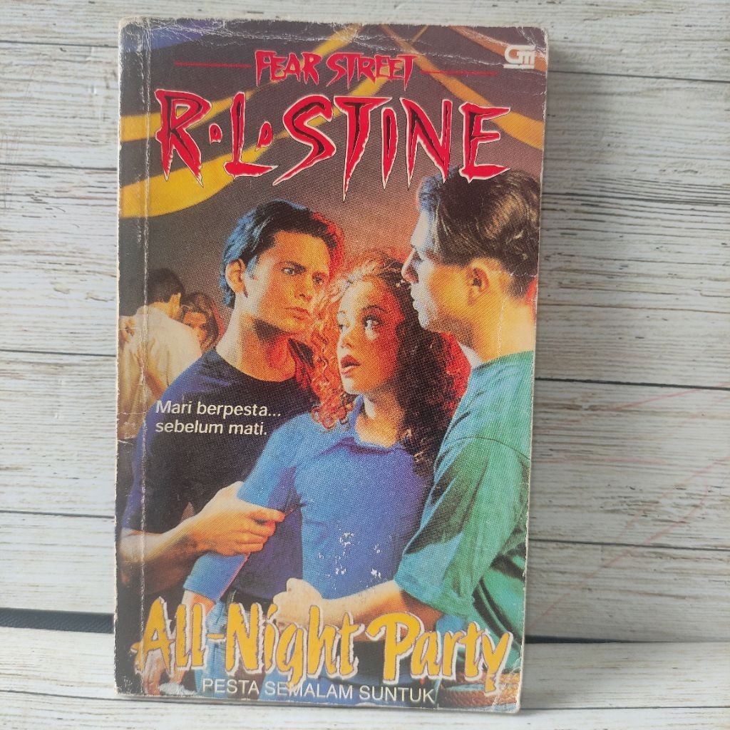 นิยาย fear street RLstine - ปาร์ตี้ทั้งคืน (ปาร์ตี้กลางคืนหนึ่งอัน)