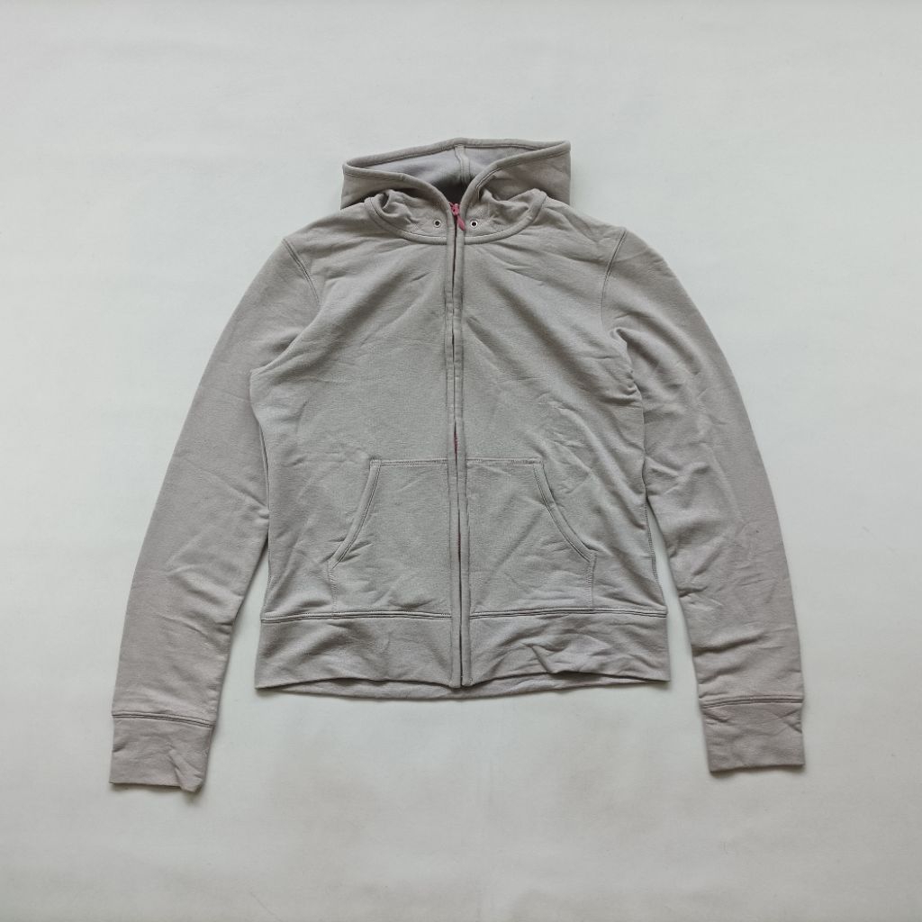 เสื้อสเวตเตอร์วิ่ง Uniqlo ไซส์ M ผู้หญิง H064