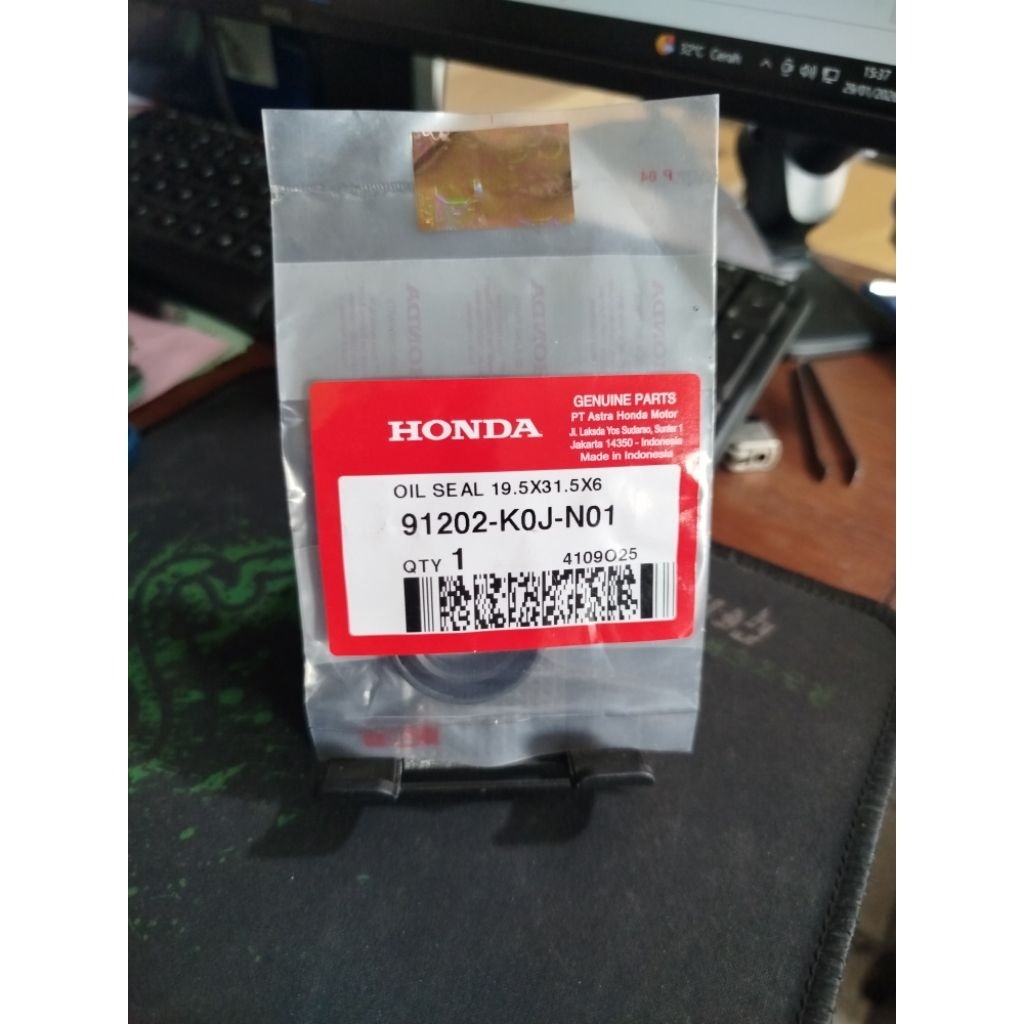 ซีลเพลาข้อเหวี่ยง K0J Genio/Beat Street/Scoopy F1 19.5 x 31.5 x 6 Original ASTRA Honda AHM
