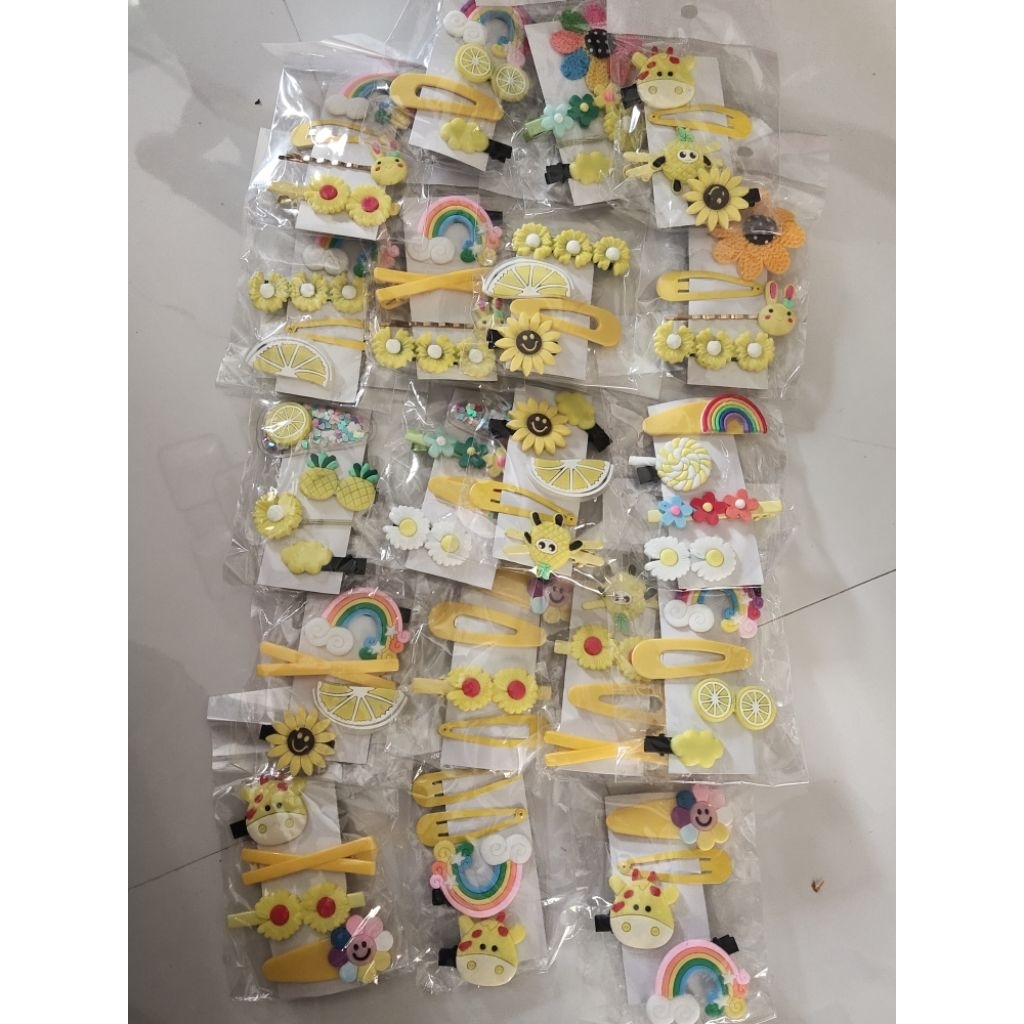 READY คลิปหนีบเด็ก น่ารัก สุ่ม UNIQUE, UNIQUE, UNIQUE, UNIQUE