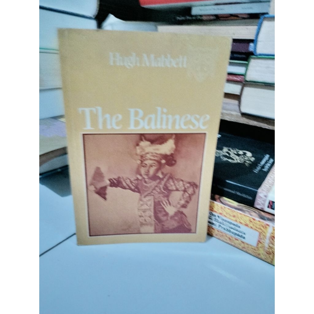 Balines โดย Hugh Mabbett