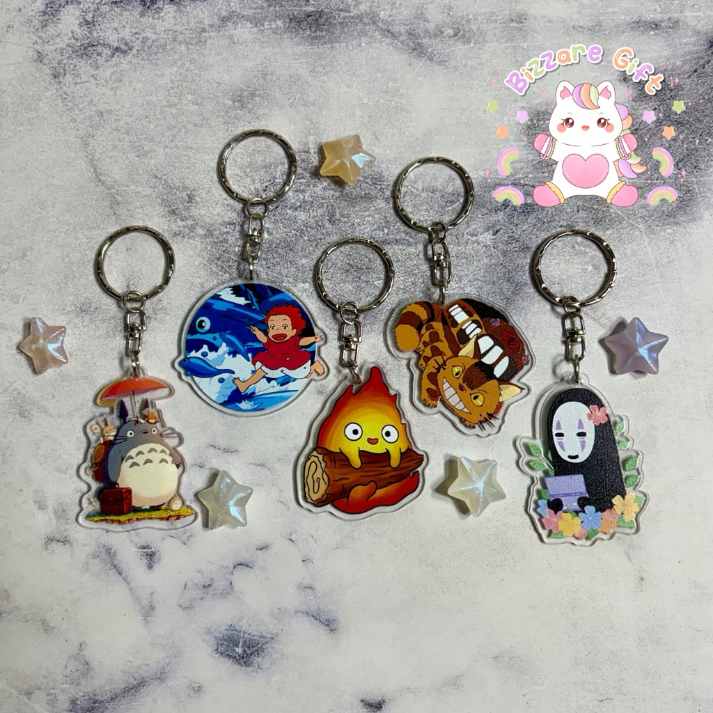 GANTUNGAN GHIBLI พวงกุญแจพวงกุญแจอะคริลิคญี่ปุ่น Ponyo Totoro Kaonashi Bus Cat Calcifer