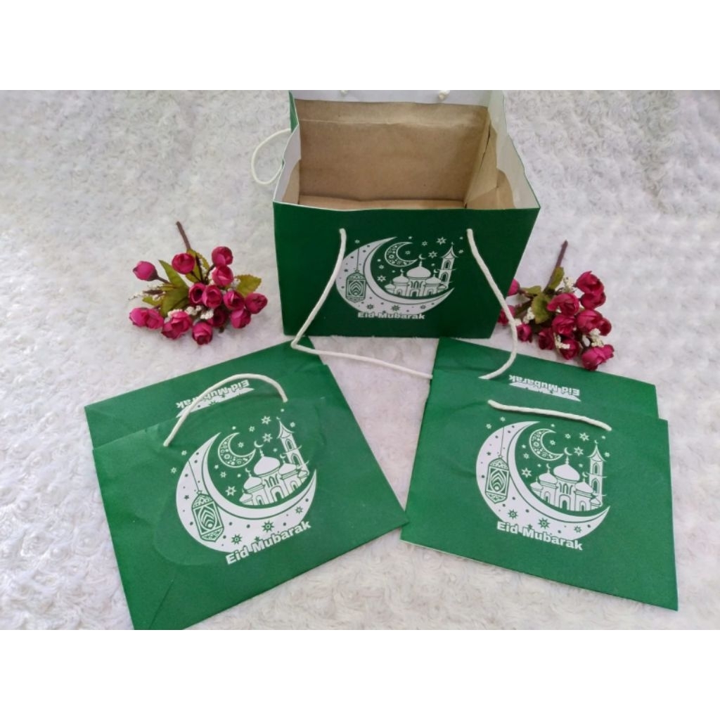 ถุงกระดาษ Mubarrak Eid al-Fitr ขนาด 22x22x15 ต่อ 1 ชิ้น