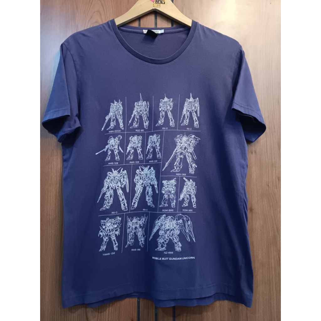 UNIQLO UT GUNDAM****