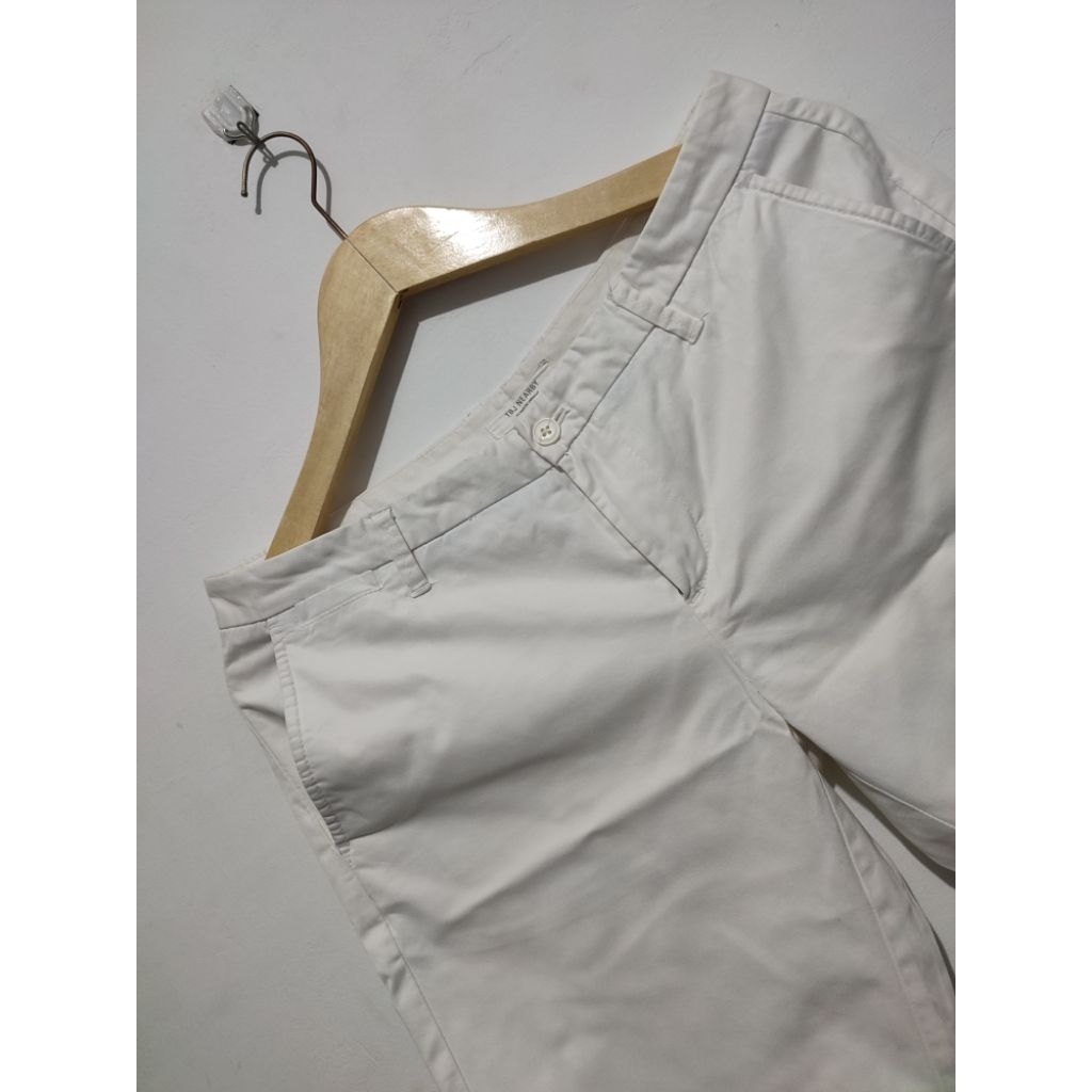 กางเกงขายาวขาสั้น Celpen Chinos TBJ Nearby Basic White