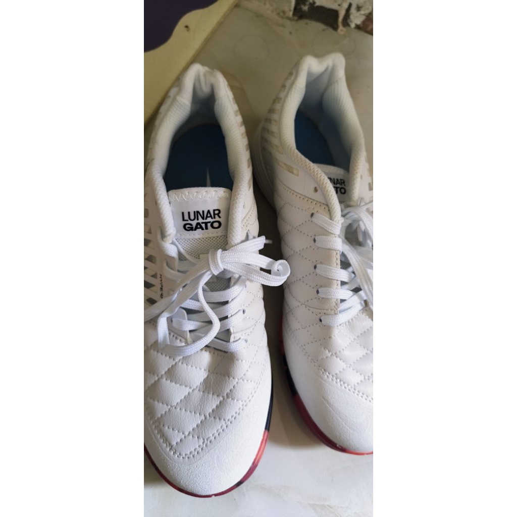 รองเท้าฟุตซอล Lunar Gato ไซส์ 39