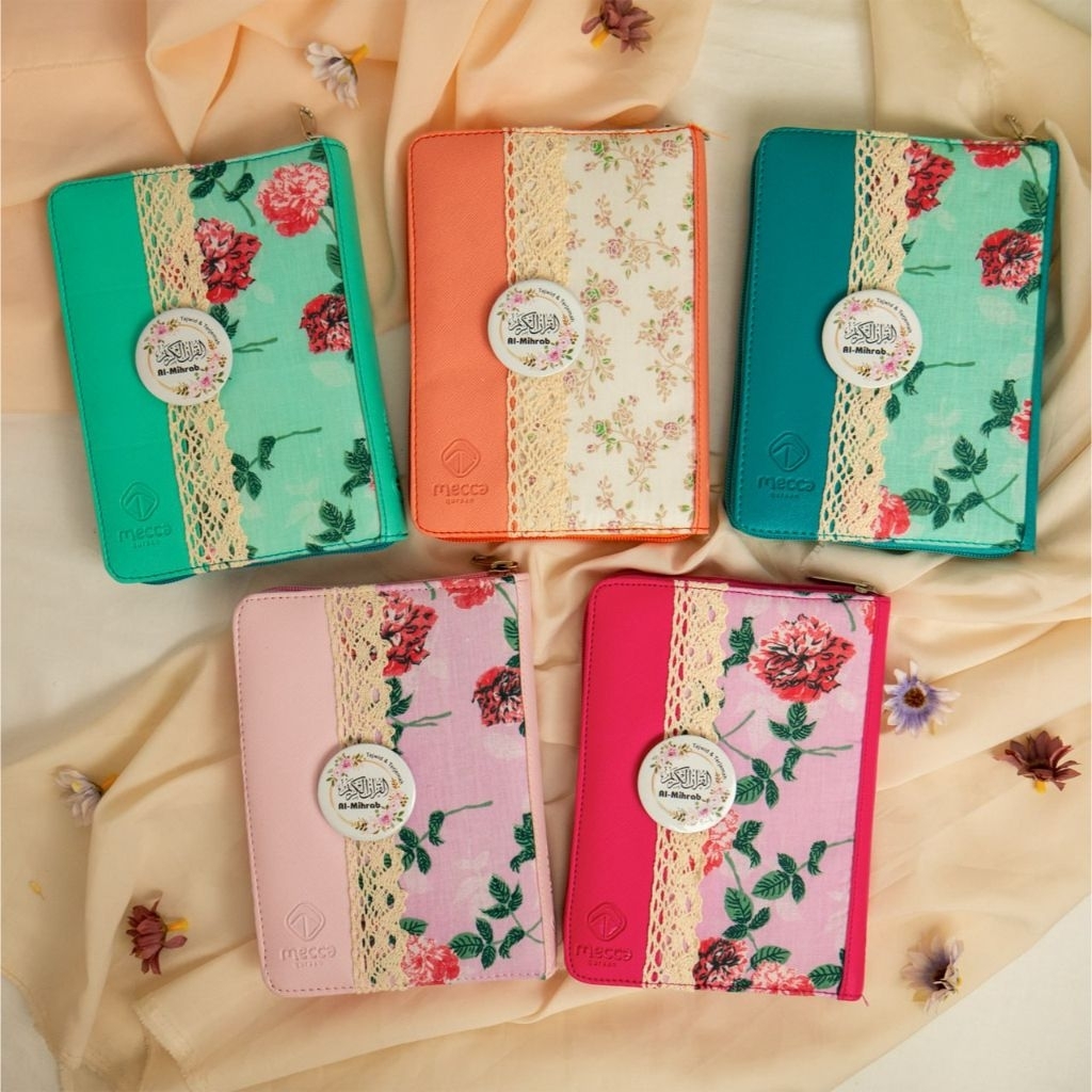AL QURAN AL MIHRAB B6 ZIPPER Al Quran Transmation Tajweed Size B6 Rainbow Paper - Mecca Quran
