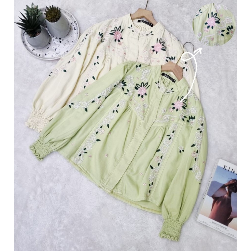 Sayla เสื้อยีนส์เนื้อนุ่มปักลายดอกไม้