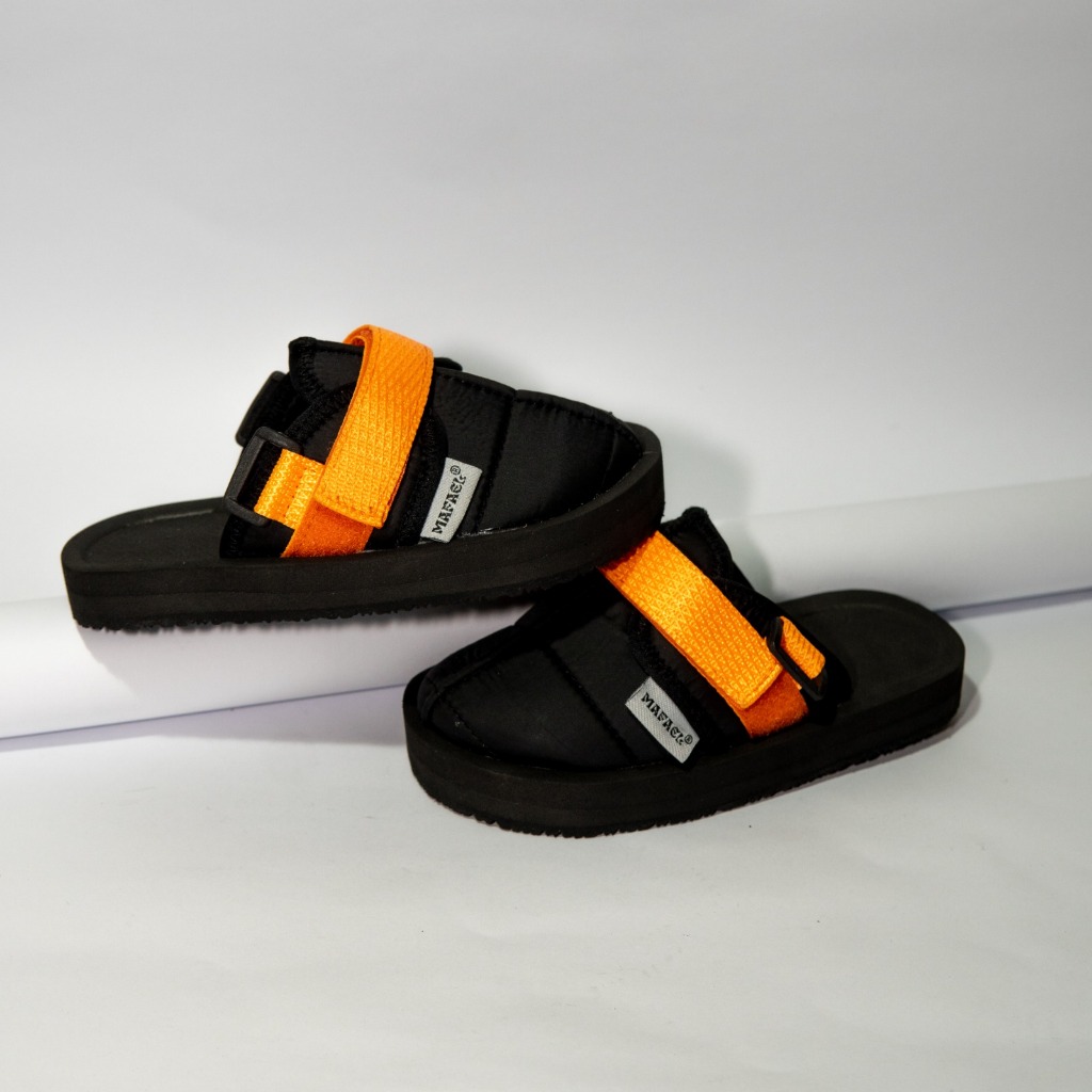 MAFAEL Crocks Kids Sandals สําหรับเด็กชายและเด็กหญิง อายุ 2-7 ปี สีดํา