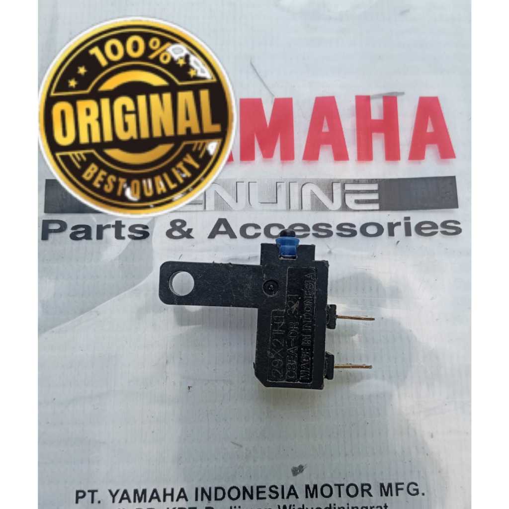 สวิตช์เบรกซ้าย YAMAHA N MAX X MAX AEROX ใหม่ omron