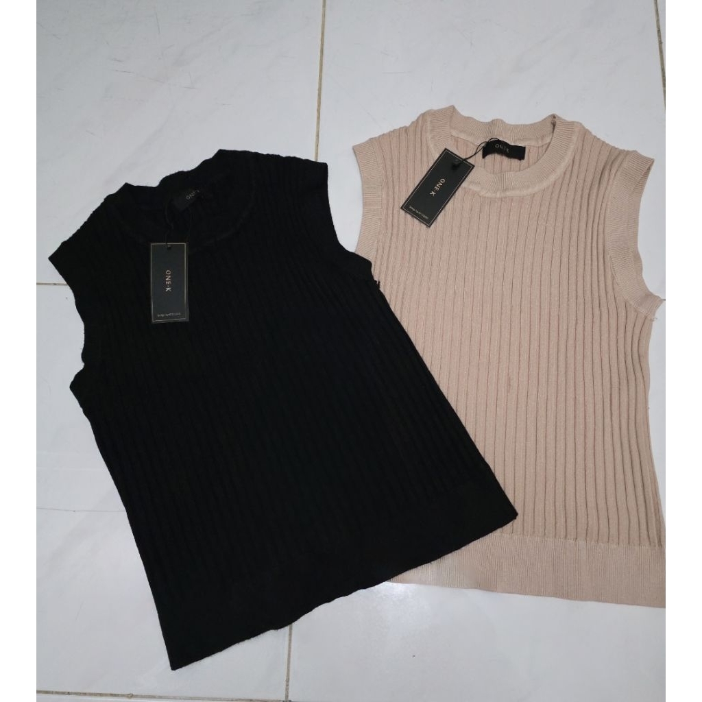 One K K K K K Knit TankTop ใหม่