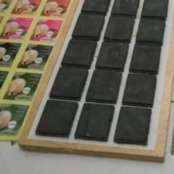 MATA PISO PON HALF-BREAK STICKER / 15 EYES - FINISHED ขนาด 5x6 CM - ใช้แล้ว, สวมใส่ได้