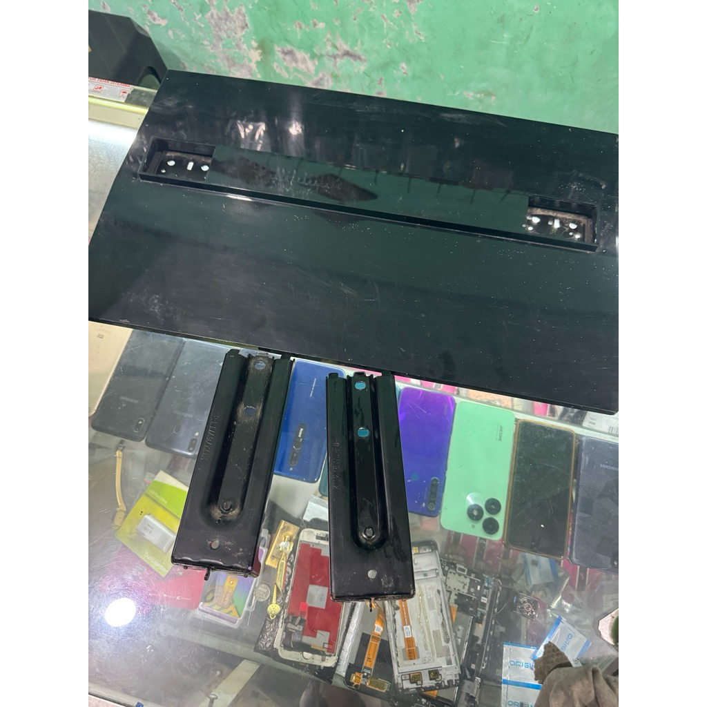 SHARP 60 INCH 60LE636E ORIGINAL TV STAND