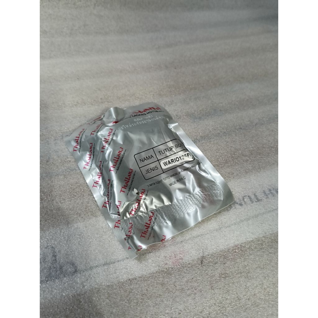 [1PC] VARIO TECHNO 125 SPARK PLUG CAP THAILAND BRAND/RANDOM BRAND VARIO TECHNO 125 MOTORCYCLE SPARK 