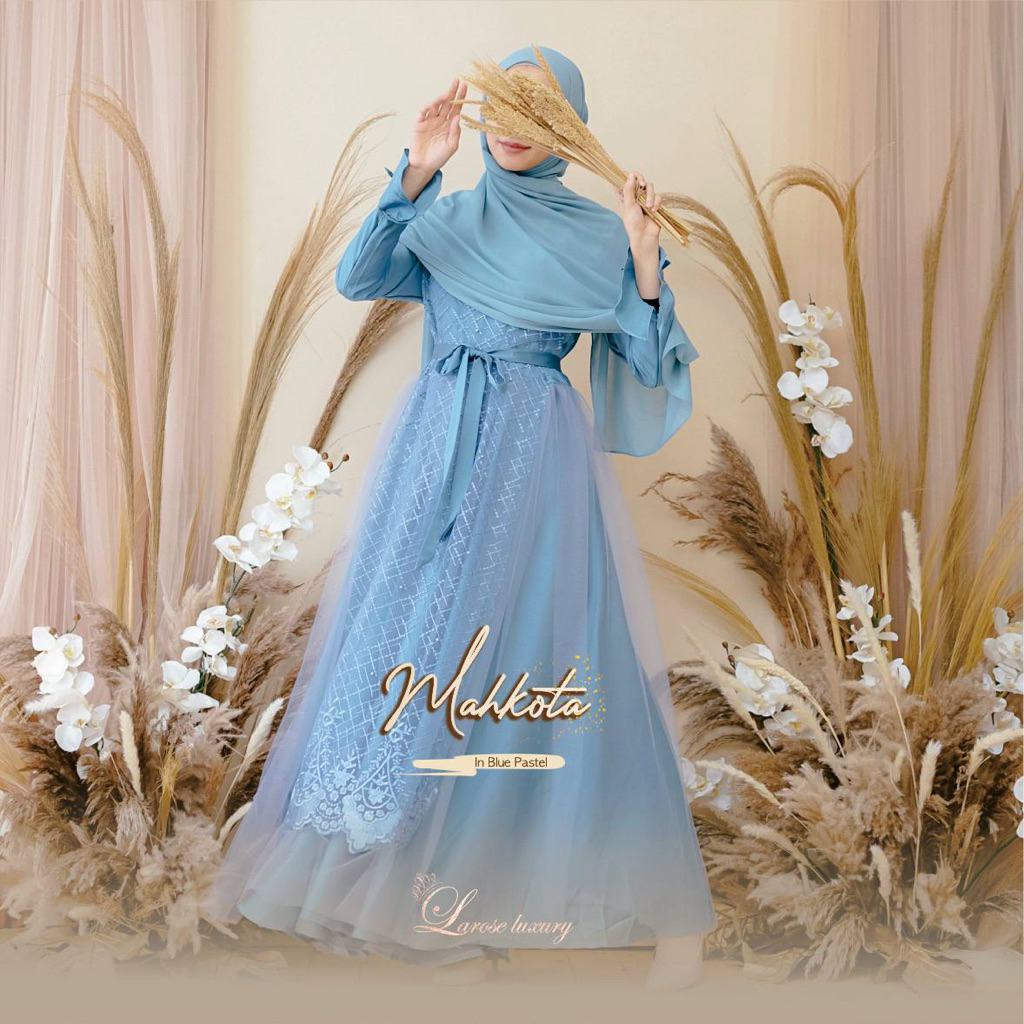 Luxury Dress by Larose Luxury