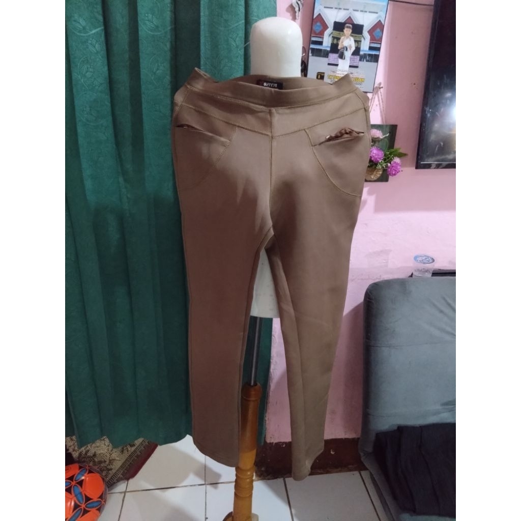 SAYA P198 กางเกงสีน้ําตาลของฉัน