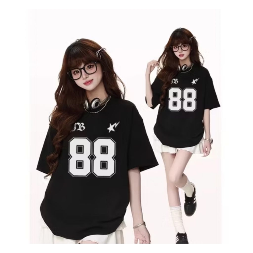 เสื้อยืดวินเทจ เลขที่. 88 Oversize Top Motif เสื้อกีฬาหมายเลข 88